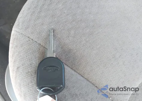 2000 Ford Taurus Lx from USA, damaged, VIN 1FAFP52U1YA252175